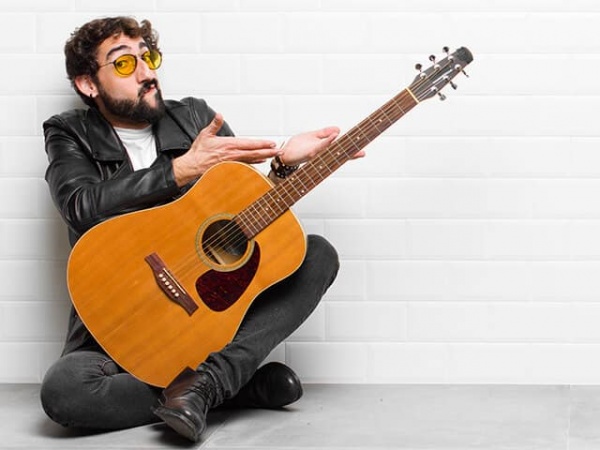 Troca de acordes no violão